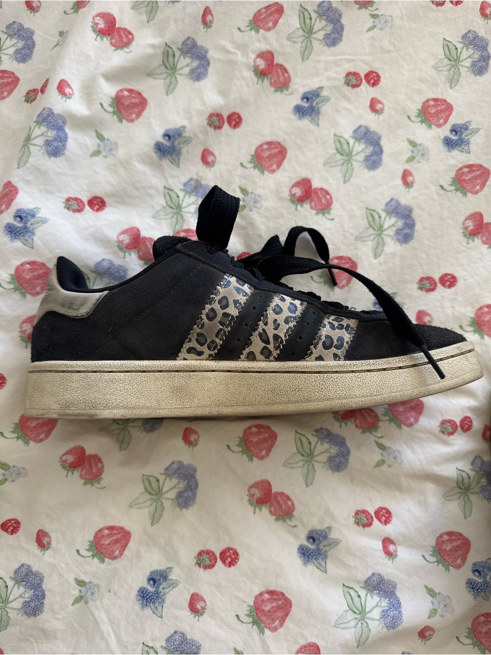 adidas campus - Black with Leopard-Print Three Stripes